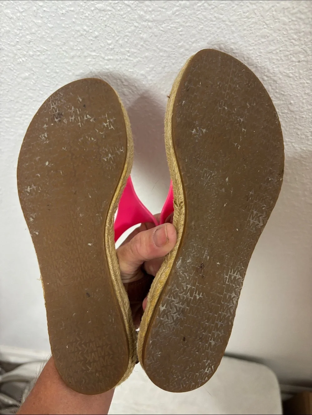 Michael Kors Bright Pink T-Strap Espadrille Sandals Women’s Size 6.5M